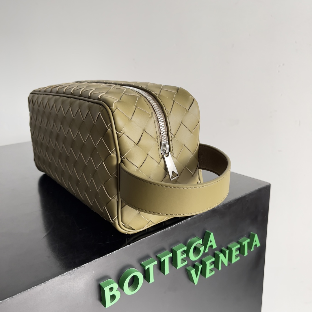 Bottega Veneta Cosmetic Bags